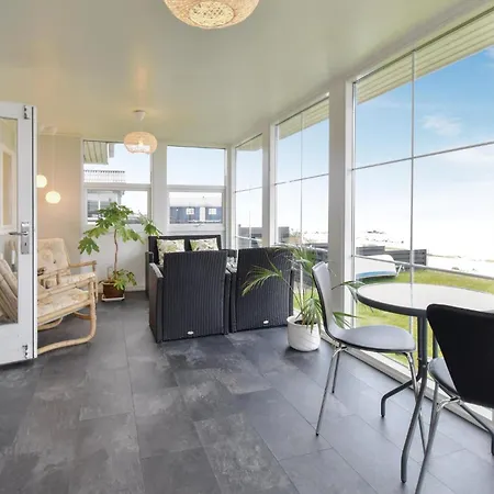 Dom wakacyjny Two-bedroom In *