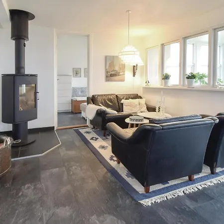 Stunning Home In Otterup